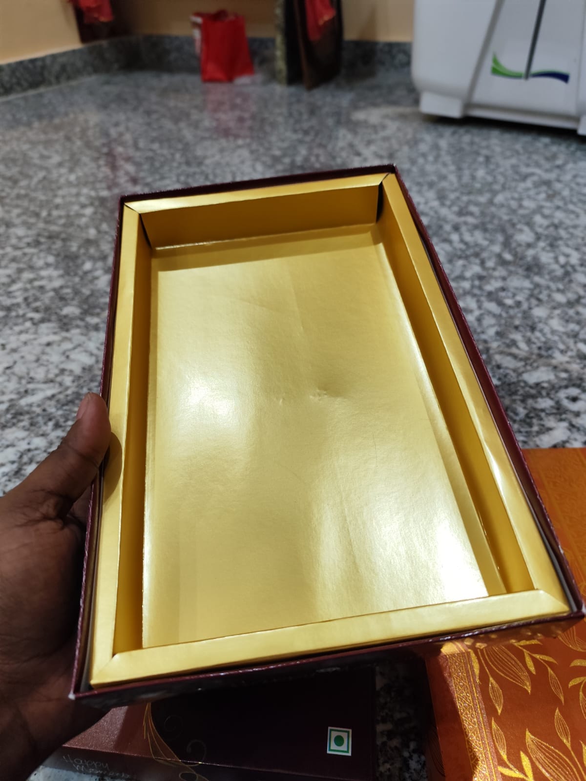 LSPT Size 1 Kg Box Golden Tray Without Line